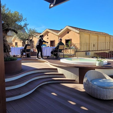 Palazzo Ferrucci Luxury Suites Cagliari Exteriör bild