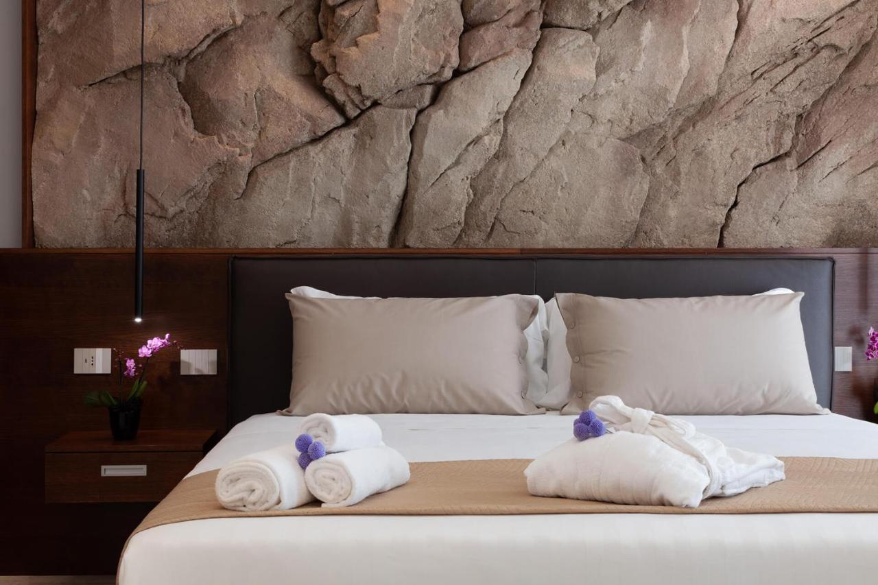 Palazzo Ferrucci Luxury Suites Cagliari Exteriör bild