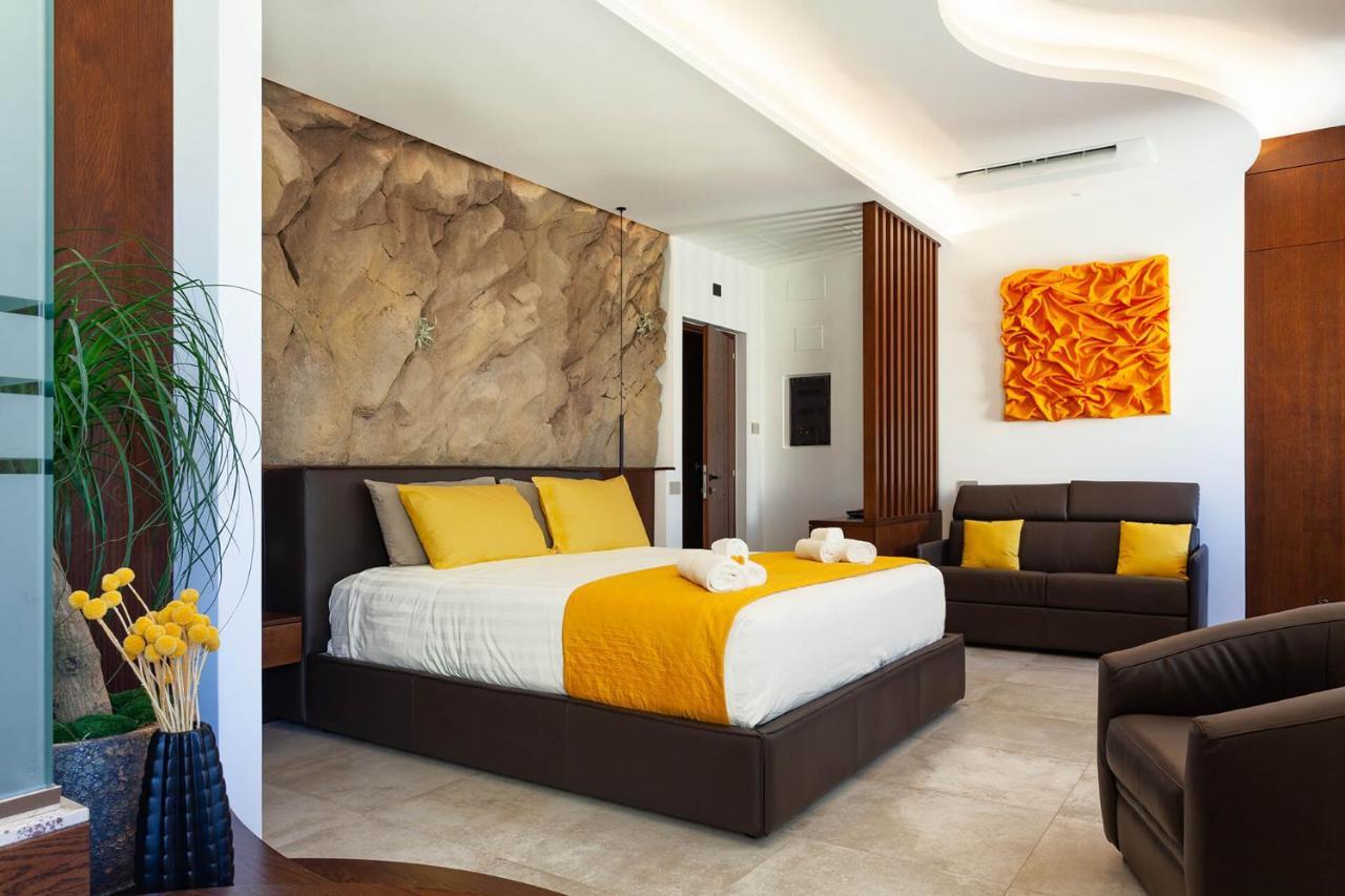 Palazzo Ferrucci Luxury Suites Cagliari Exteriör bild