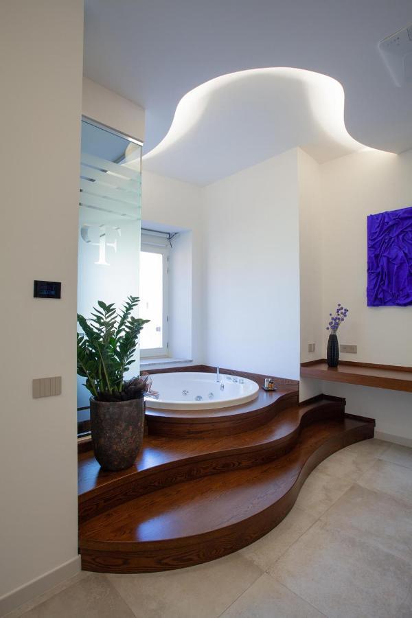 Palazzo Ferrucci Luxury Suites Cagliari Exteriör bild